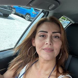 Meet your Posher, Karol